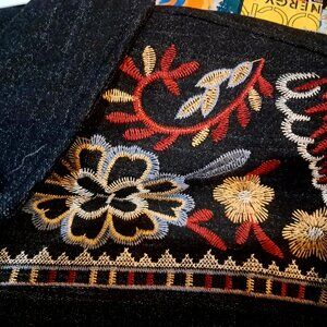 Monoreno women's size M black stretchy denim embroidered jacket NEW WITHOUT TAGS